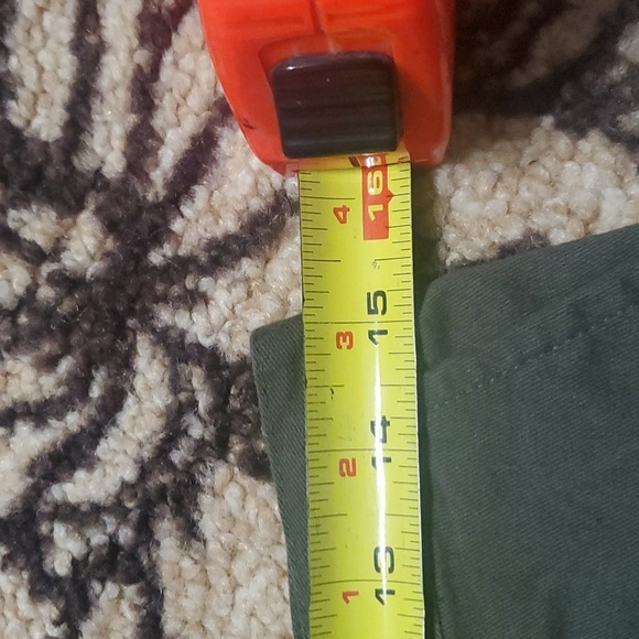 Size 10 - Olive Shorts - Picture 5 of 6